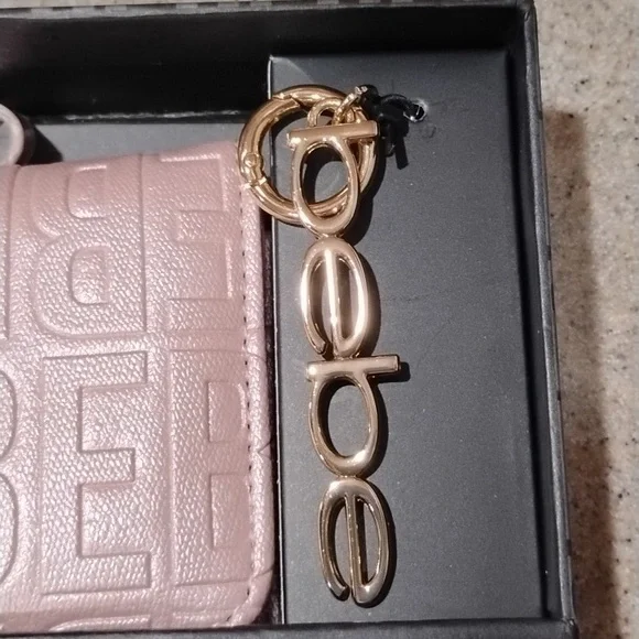 Bebe wallet and keychain set NWT - Picture 4 of 7